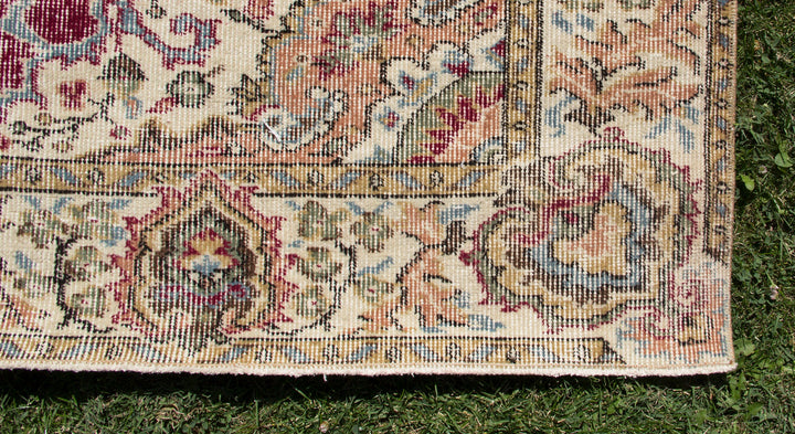 Vintage Handmade Unique Rug  5'9'' X 8'7''