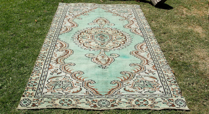 Vintage Handmade Unique Rug  4'12'' X 8'9''