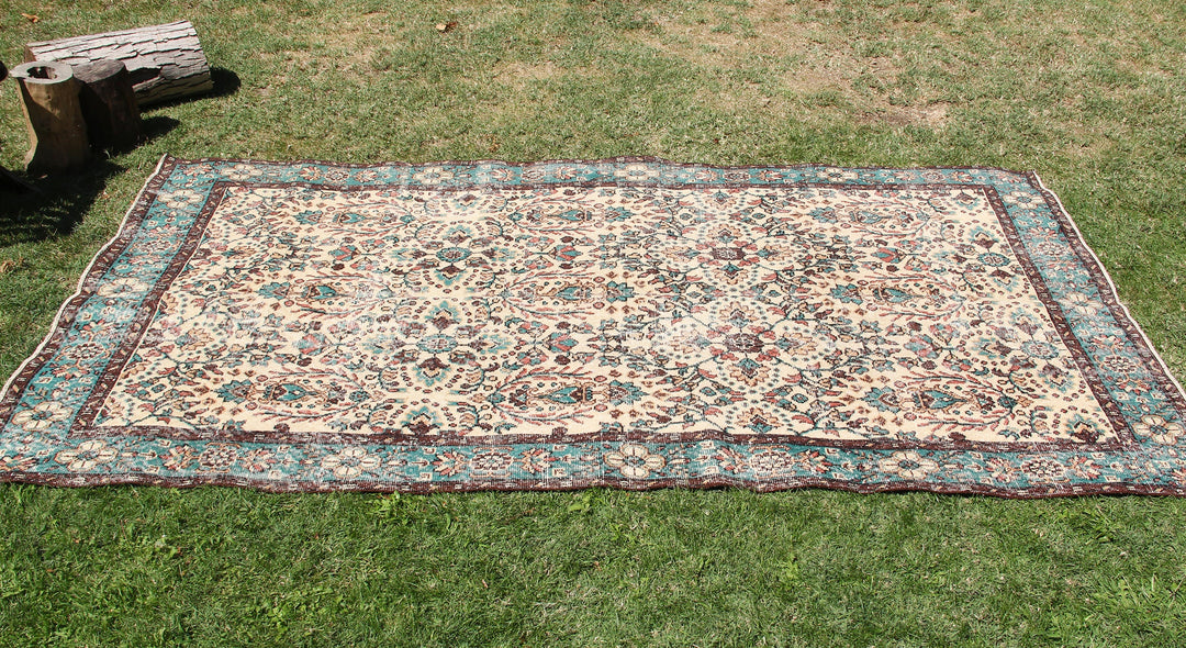 Vintage Handmade Unique Rug  5'5'' X 9'1''