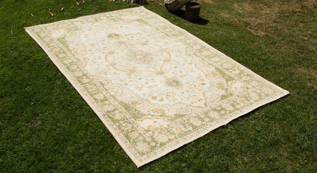 Vintage Handmade Unique Rug  6'0'' X 9'5''