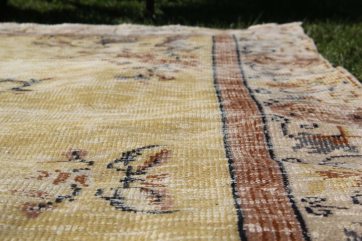 Vintage Handmade Unique Rug  5'8'' X 9'0''