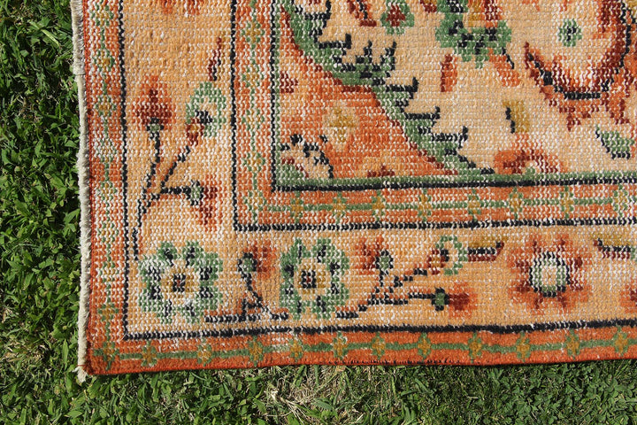Vintage Handmade Unique Rug  5'7'' X 9'5''