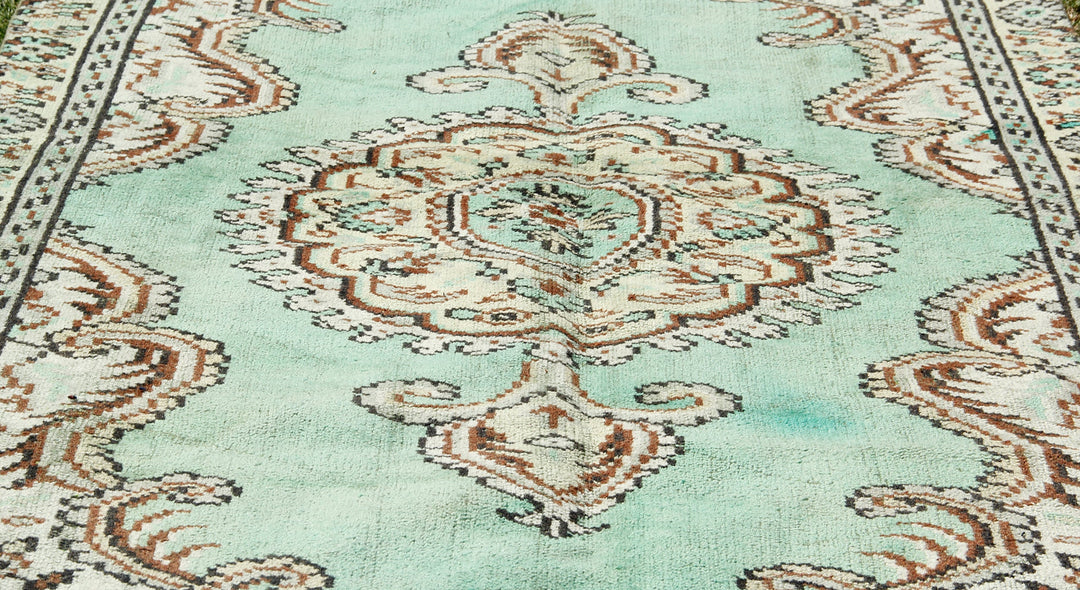 Vintage Handmade Unique Rug  4'12'' X 8'9''