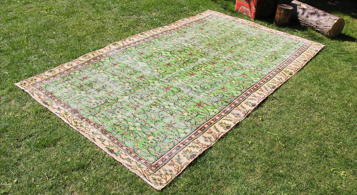 Vintage Handmade Unique Rug  5'4'' X 8'11''