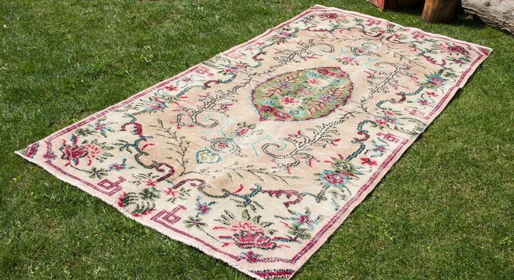 Vintage Handmade Unique Rug  4'2'' X 8'1''