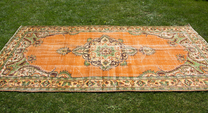 Vintage Handmade Unique Rug  5'5'' X 9'7''