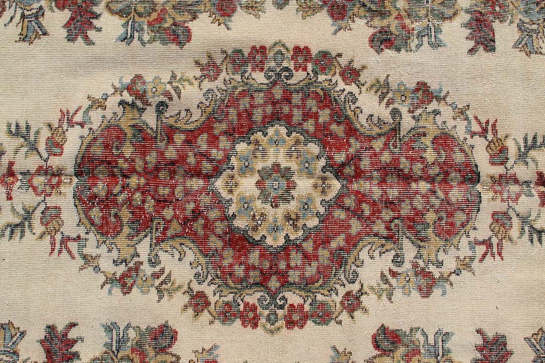 Vintage Handmade Unique Rug  5'10'' X 9'6''