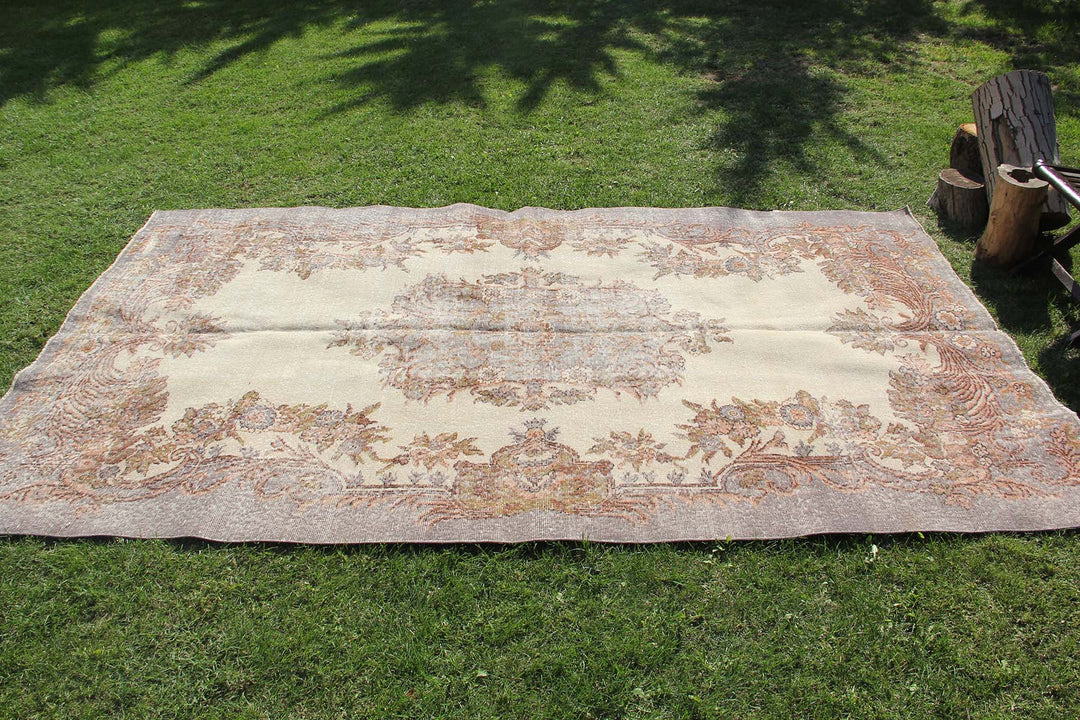 Vintage Handmade Unique Rug  5'9'' X 9'7''