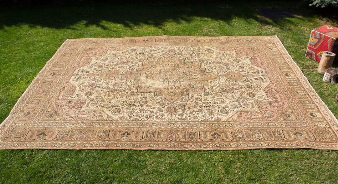 Vintage Oriental Premium Handmade Unique Rug  9'6'' X 12'8''
