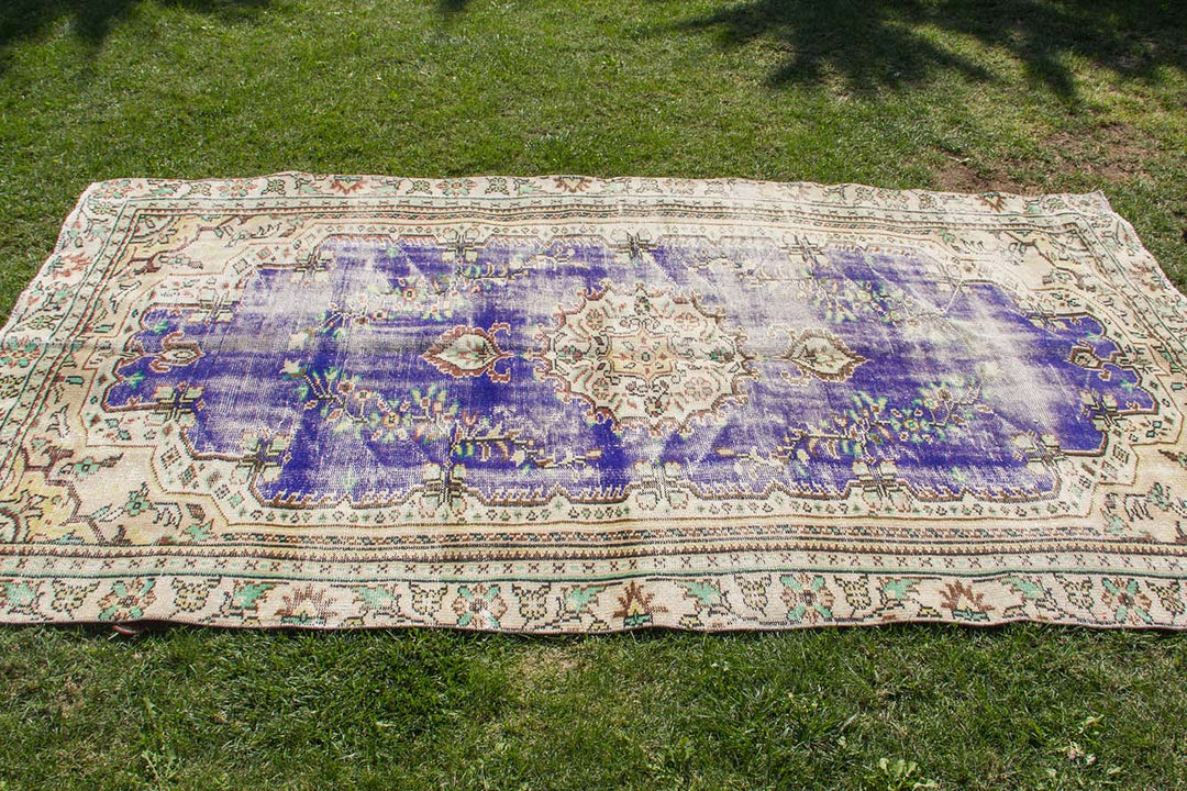 Vintage Handmade Unique Rug  5'1'' X 8'9''