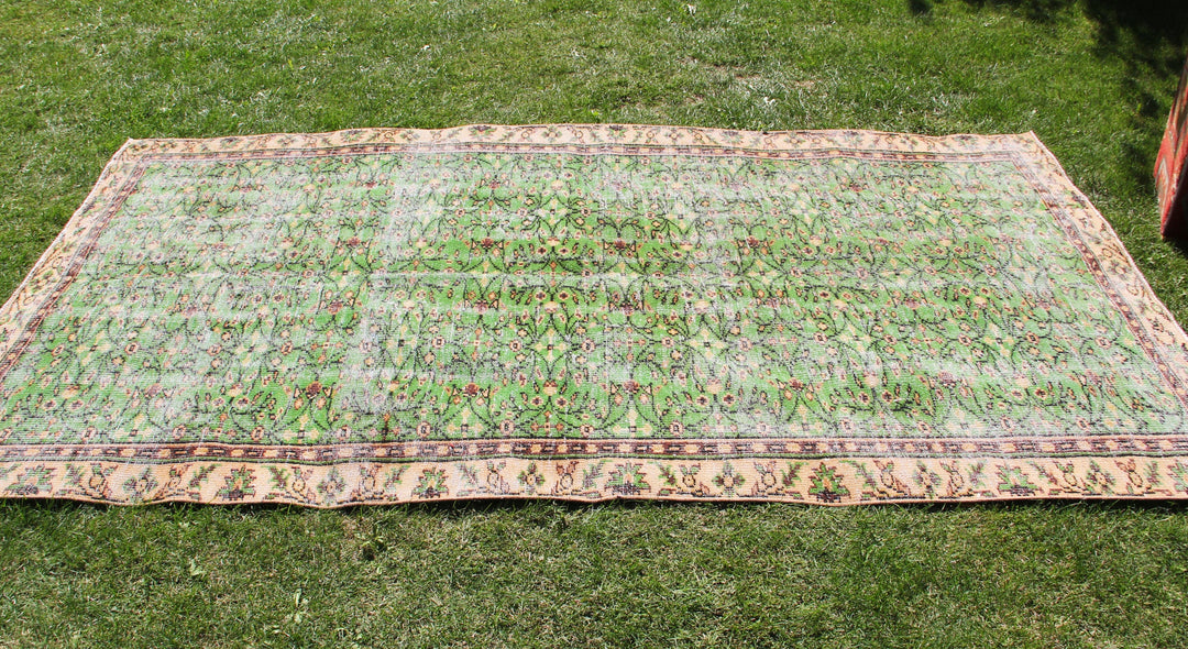 Vintage Handmade Unique Rug  5'4'' X 8'11''