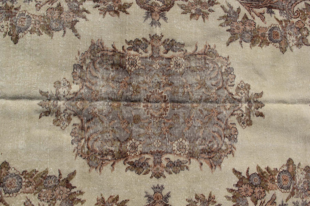 Vintage Handmade Unique Rug  5'9'' X 9'7''