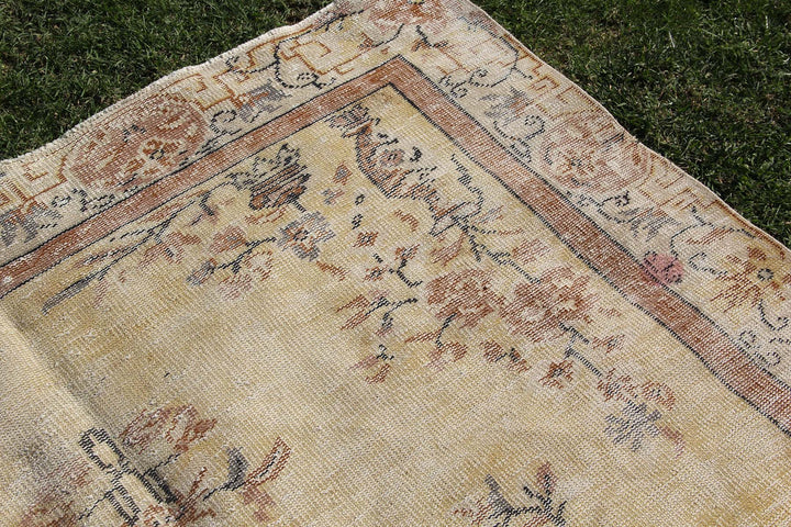 Vintage Handmade Unique Rug  5'8'' X 9'0''