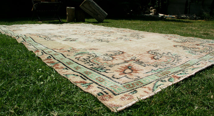 Vintage Handmade Unique Rug  4'11'' X 8'6''