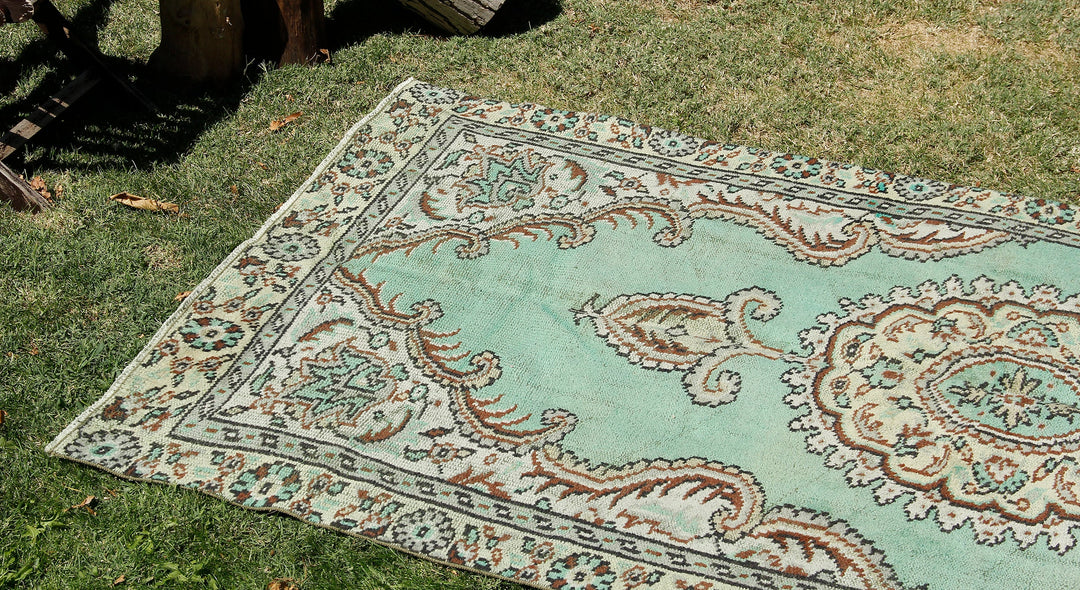 Vintage Handmade Unique Rug  4'12'' X 8'9''