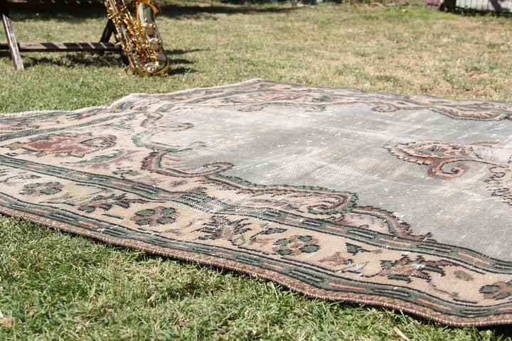 Vintage Handmade Unique Rug  5'10'' X 9'6''