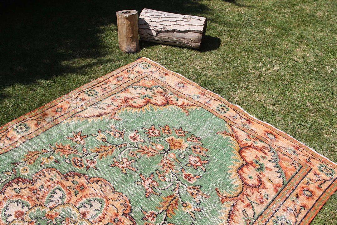 Vintage Handmade Unique Rug  5'7'' X 9'5''