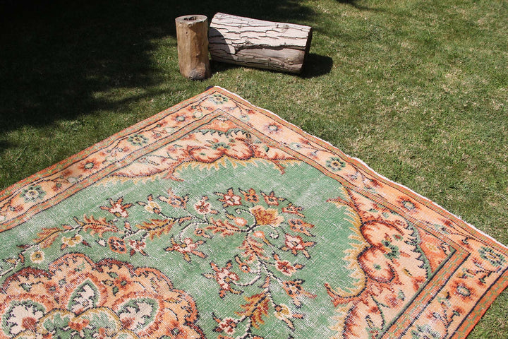 Vintage Handmade Unique Rug  5'7'' X 9'5''