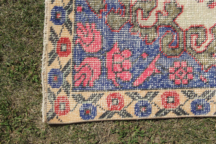 Anatolium Handmade Unique Rug  4'2'' X 6'10''