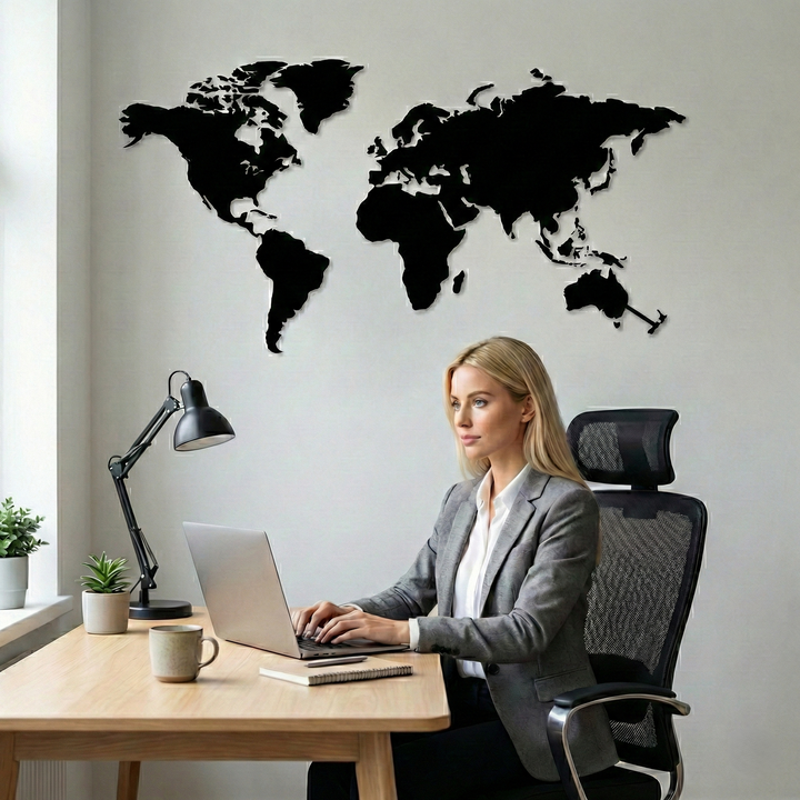 Mappa del mondo in metallo da parete