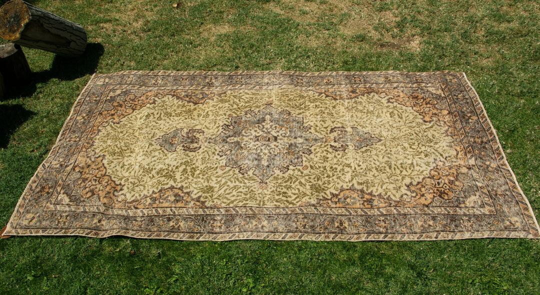 Vintage Handmade Unique Rug  5'1'' X 8'5''