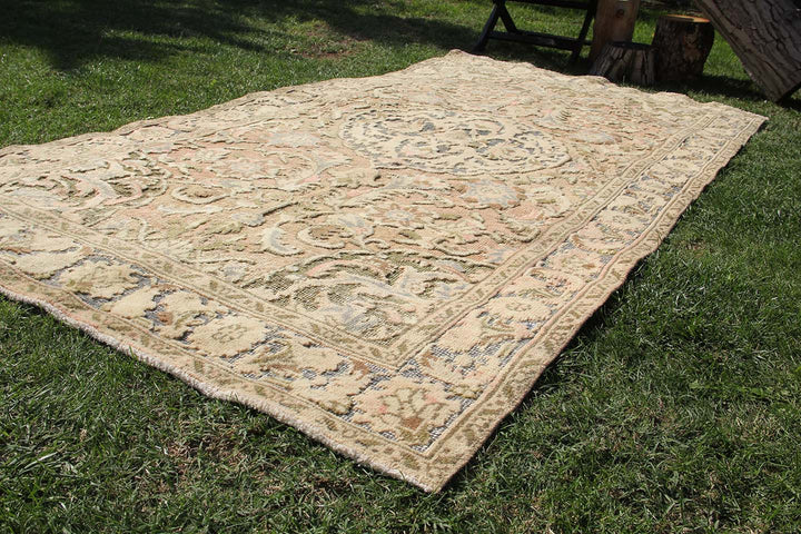 Vintage Carved Handmade Unique Rug  4'5'' X 8'7''