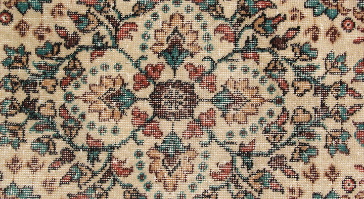 Vintage Handmade Unique Rug  5'5'' X 9'1''