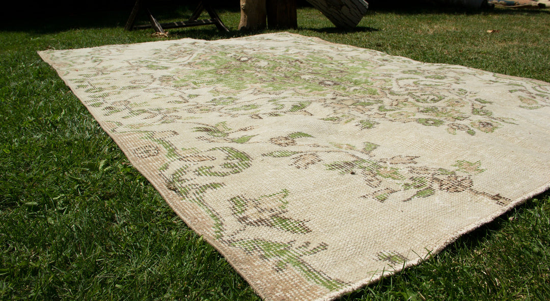 Vintage Handmade Unique Rug  4'8'' X 6'7''