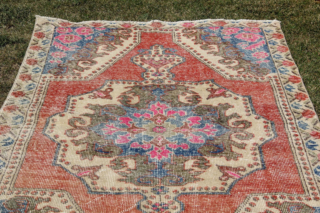Anatolium Handmade Unique Rug  4'2'' X 6'10''