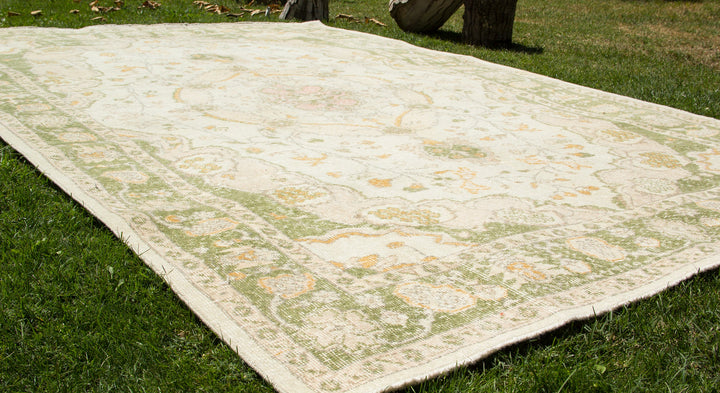 Vintage Handmade Unique Rug  6'0'' X 9'5''