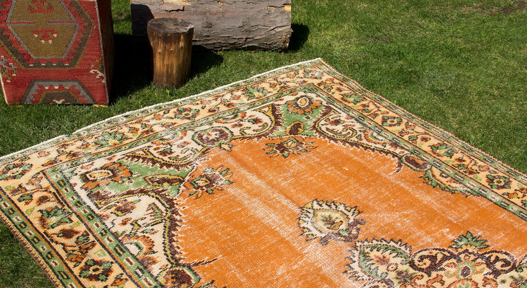 Vintage Handmade Unique Rug  5'5'' X 9'7''