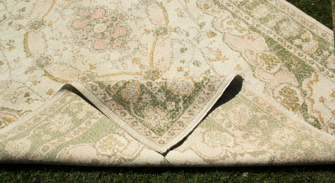 Vintage Handmade Unique Rug  6'0'' X 9'5''