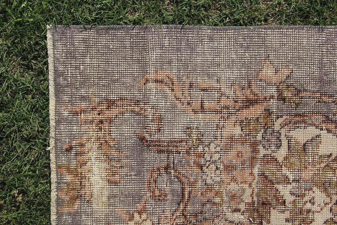 Vintage Handmade Unique Rug  5'9'' X 9'7''