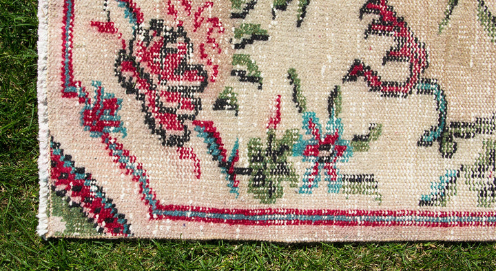 Vintage Handmade Unique Rug  4'2'' X 8'1''