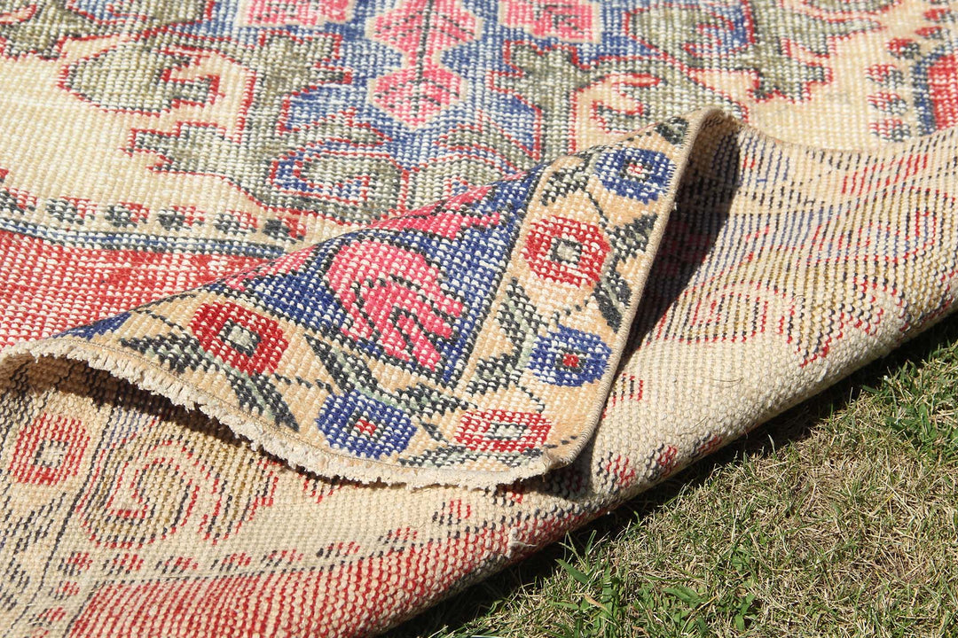 Anatolium Handmade Unique Rug  4'2'' X 6'10''