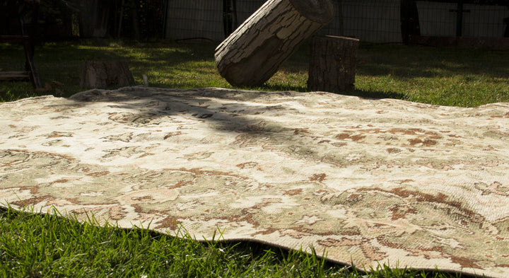 Vintage Handmade Unique Rug  5'6'' X 8'11''