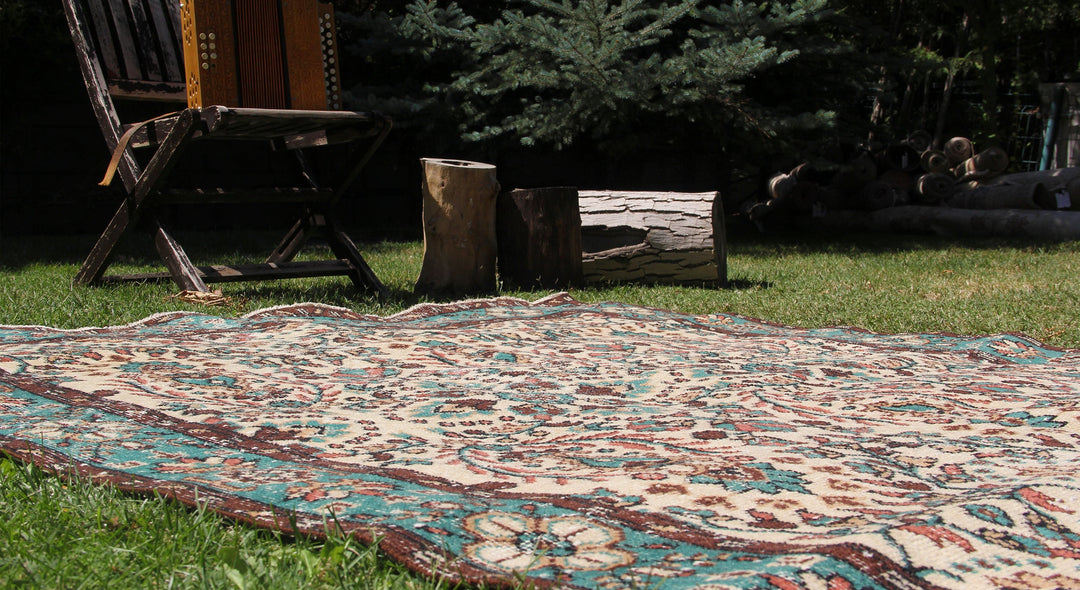 Vintage Handmade Unique Rug  5'5'' X 9'1''
