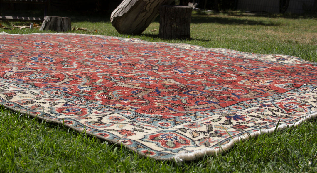 Vintage Handmade Unique Rug  5'3''  X  8'6''