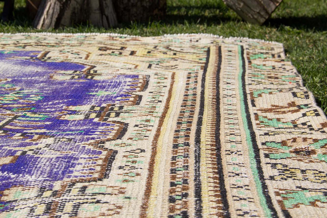 Vintage Handmade Unique Rug  5'1'' X 8'9''