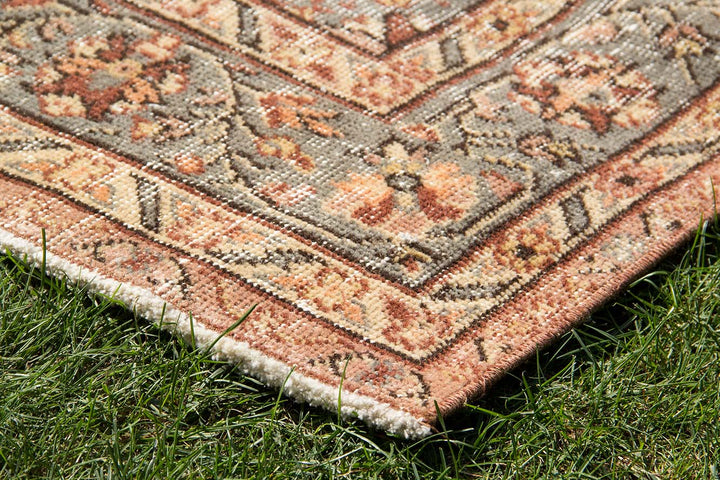 Vintage Handmade Unique Rug  5'2'' X 9'5''