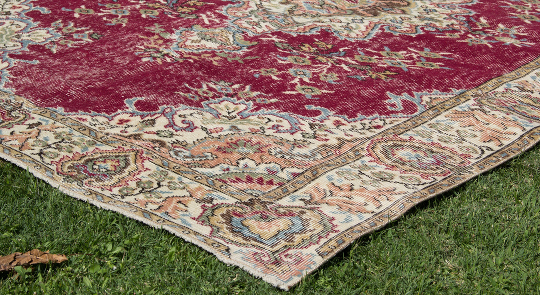 Vintage Handmade Unique Rug  5'9'' X 8'7''