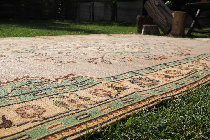 Vintage Handmade Unique Rug  5'10'' X 9'8''