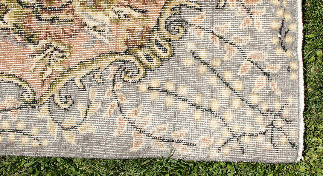 Vintage Handmade Unique Rug  5'9'' X 9'3''