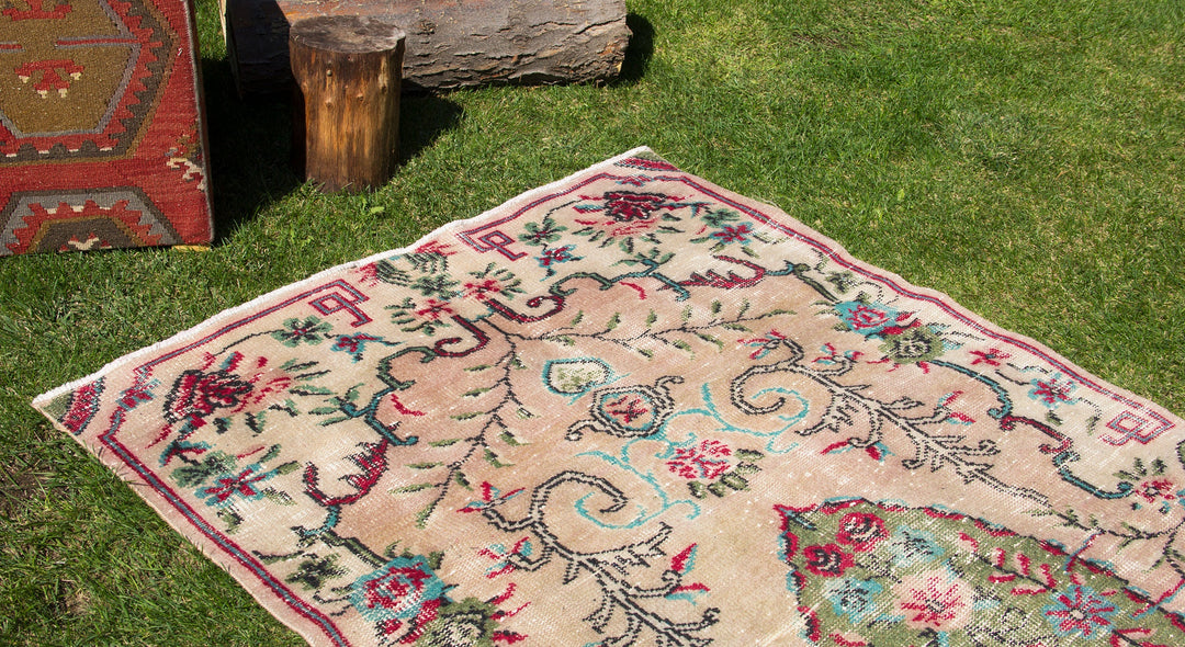 Vintage Handmade Unique Rug  4'2'' X 8'1''