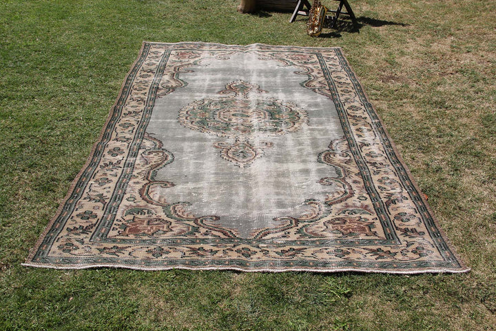 Vintage Handmade Unique Rug  5'10'' X 9'6''