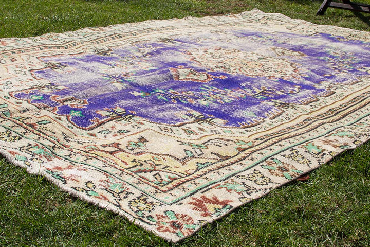 Vintage Handmade Unique Rug  5'1'' X 8'9''