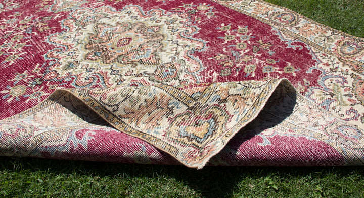 Vintage Handmade Unique Rug  5'9'' X 8'7''