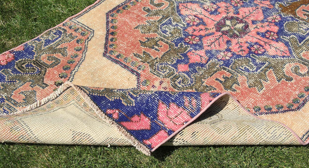 Anatolium Handmade Unique Rug  3'2'' X 6'6''