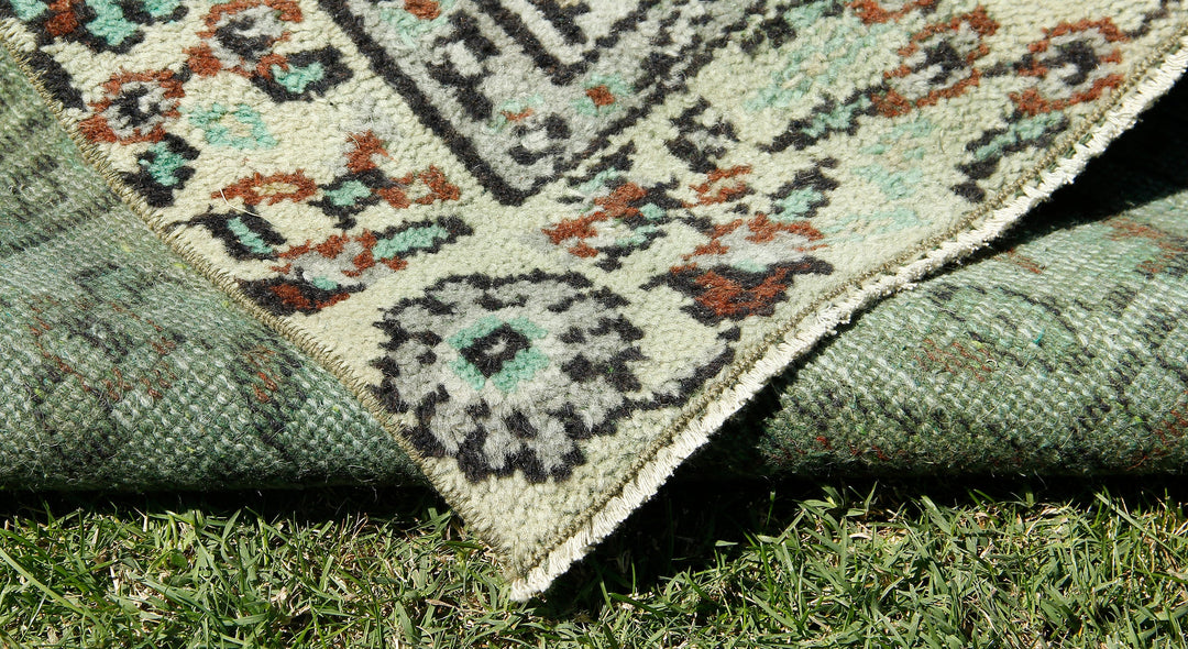 Vintage Handmade Unique Rug  4'12'' X 8'9''