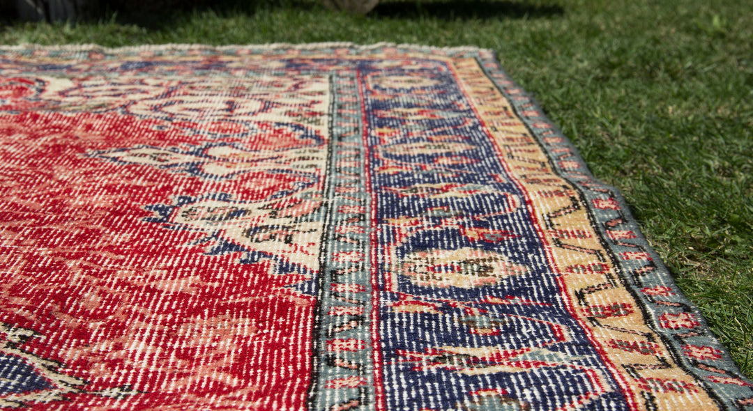 Vintage Handmade Unique Rug  5'9'' X 9'9''